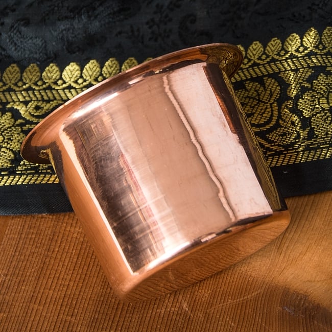 【祭壇用】銅製カップ　【直径：約6cm】 2 - 銅で作られています。

