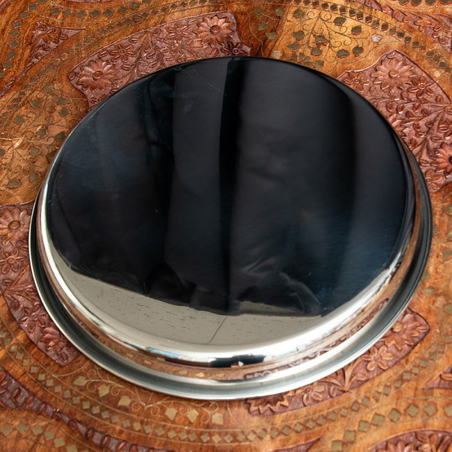 カレー大皿 [28cm]-重ね収納ができるタイプ 5 - 裏面もシンプルで潔い感じです。
