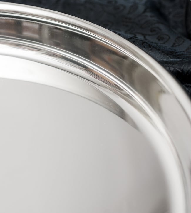 カレー大皿 [30.5cm]-重ね収納ができるタイプ 3 - 滑らかな仕上がりの内側です。洗い物が楽になりますね。