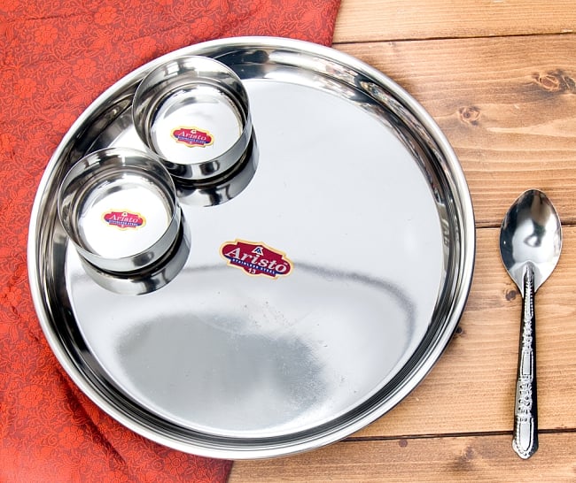 ステンレスカレー皿セット[カレー大皿と小皿2枚のセット]の写真1枚目です。ラウンドターリー,丸皿,ターリープレート,カレー 皿,カレー 大皿,ステンレス 食器,ターリーカレー 皿,カレー 小皿,カトリ