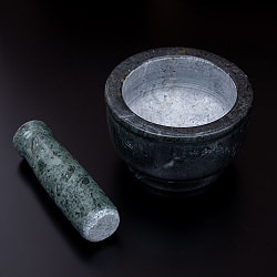 【非食用】大理石のスパイスグラインダー [直径：約12cm 高さ：約7.5cm ]の商品写真