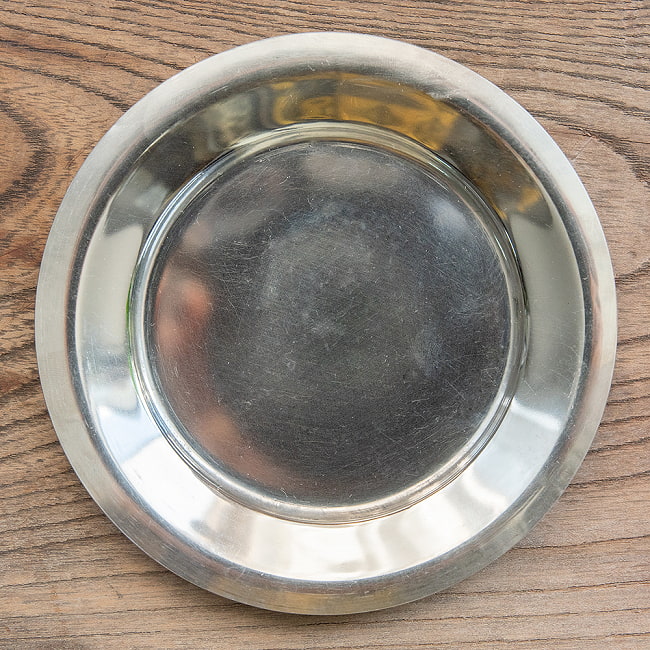 重ねられるティファン小皿　ステンレスの薄小皿(約12cm)の写真1枚目です。全体写真です。ステンレス,小皿,カレー小皿,皿,インド,