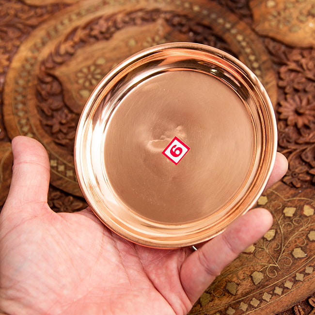 銅仕上げカトリ（小皿）　【直径：約11.5cm】 5 - 手に取るとこれくらいの大きさです。