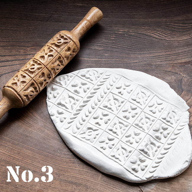 インドで手彫りされたエスニック柄　麺棒【約30cm】 11 - No.3