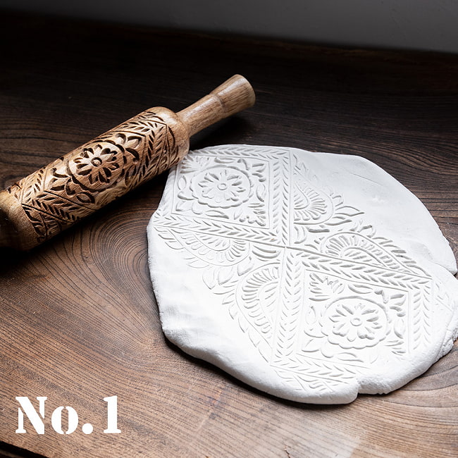 インドで手彫りされたエスニック柄　麺棒【約30cm】 7 - No.1