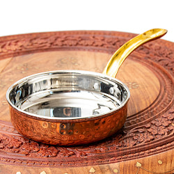 槌目仕上げ 銅装飾のロイヤルソースパン（約13cm×3cm）の商品写真