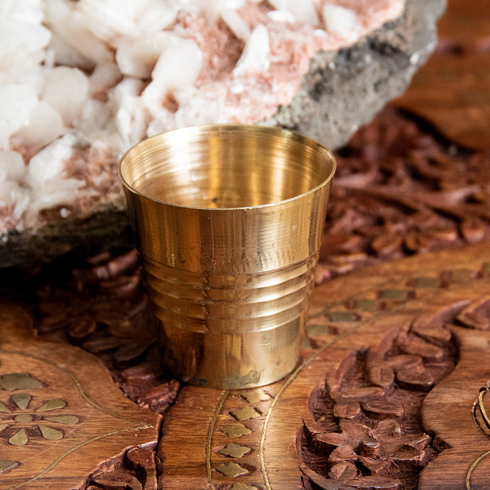 インドの礼拝用ブラス カップ 高さ：約4cm の通販 - TIRAKITA.COM