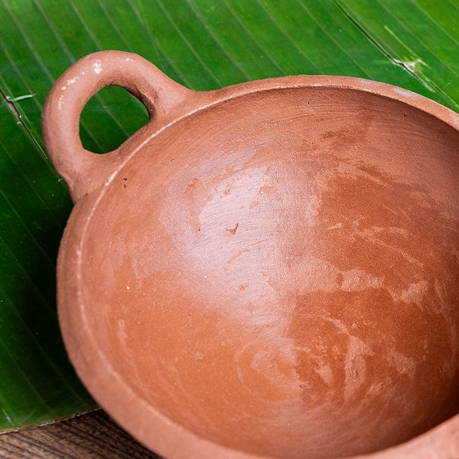 【3個セット】ワラン - スリランカ伝統の素焼き鍋 取っ手付き walang テラコッタ製 直径：20.5cm程度 4 - 拡大写真です
