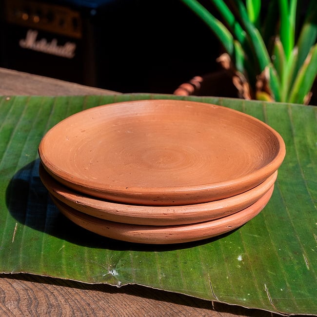 【3個セット】スリランカ伝統の素焼き小皿 テラコッタ製 直径：16cm程度 12 - 重ねるとこのような感じになります