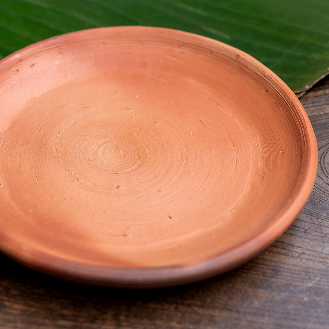 【3個セット】スリランカ伝統の素焼き小皿 テラコッタ製 直径：16cm程度 5 - 別の角度から