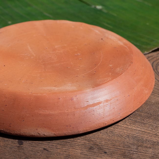 【3個セット】スリランカ伝統の素焼き中皿 テラコッタ製 直径：22.5cm程度 9 - 拡大写真です