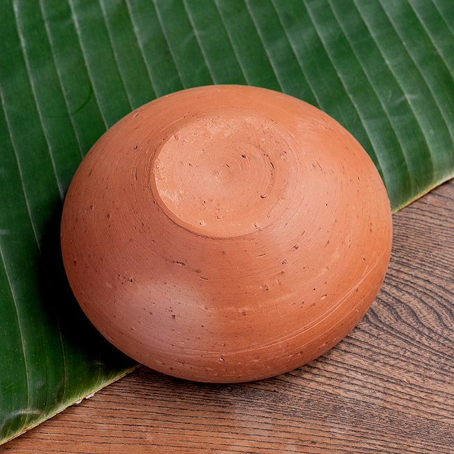 【3個セット】サラダボウル スリランカ伝統の素焼き食器 テラコッタ製 直径15.5cm程度 7 - 裏面の写真です
