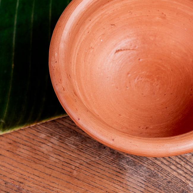 【3個セット】ミドルボウル スリランカ伝統の素焼き食器 テラコッタ製 直径15cm程度 7 - 縁の拡大写真です