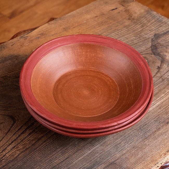 【10個セット】深皿 スリランカ伝統の素焼き食器 パスタプレート テラコッタ製 直径：24.5cm程度 11 - 重ねるとこのような感じになります