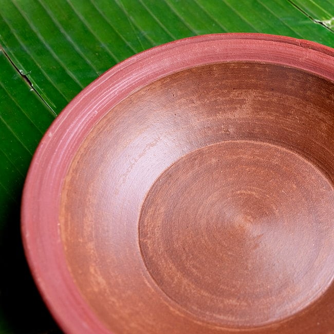 【10個セット】深皿 スリランカ伝統の素焼き食器 パスタプレート テラコッタ製 直径：24.5cm程度 4 - 拡大写真です