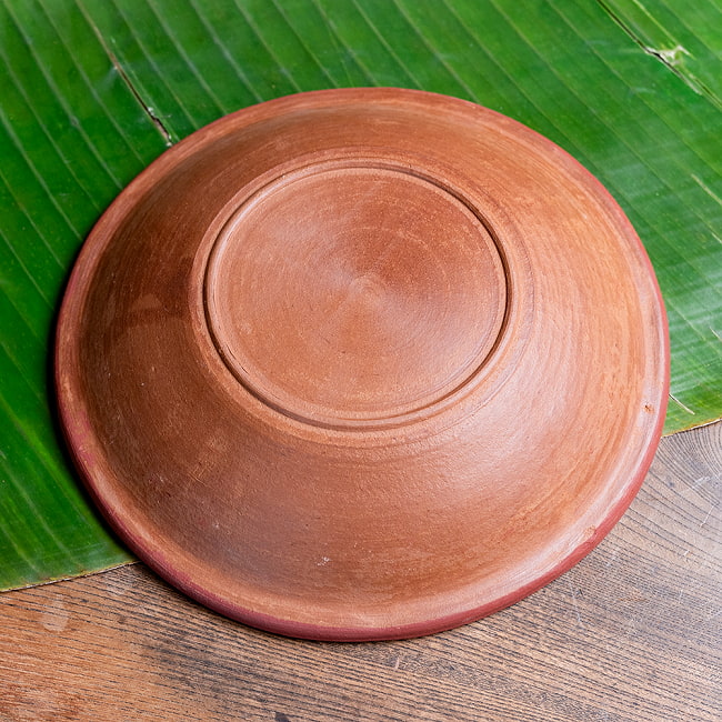 【10個セット】深皿 スリランカ伝統の素焼き食器 パスタプレート テラコッタ製 直径：24.5cm程度 7 - 裏面の写真です