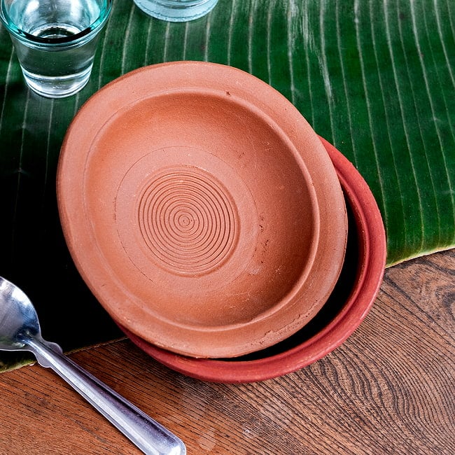 ワラン - スリランカ伝統の素焼き鍋 walang 蓋付き テラコッタ製 直径17.5cm程度 8 - 蓋裏面拡大写真です