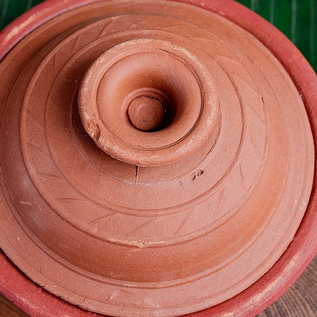 ワラン - スリランカ伝統の素焼き鍋 walang 蓋付き テラコッタ製 直径20.5cm程度 4 - 上からの写真です