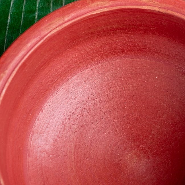 ワラン - スリランカ伝統の素焼き鍋 walang 蓋付き テラコッタ製 直径25cm程度 11 - 拡大写真です