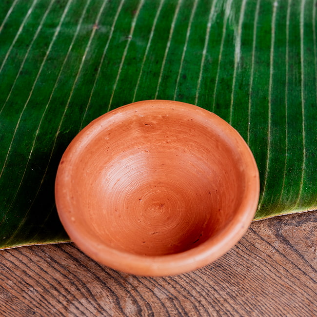 ミニボウル スリランカ伝統の素焼き食器 テラコッタ製 直径11.5cm程度 6 - 別の角度から