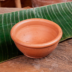【3個セット】ミドルボウル スリランカ伝統の素焼き食器 テラコッタ製 直径15cm程度の写真