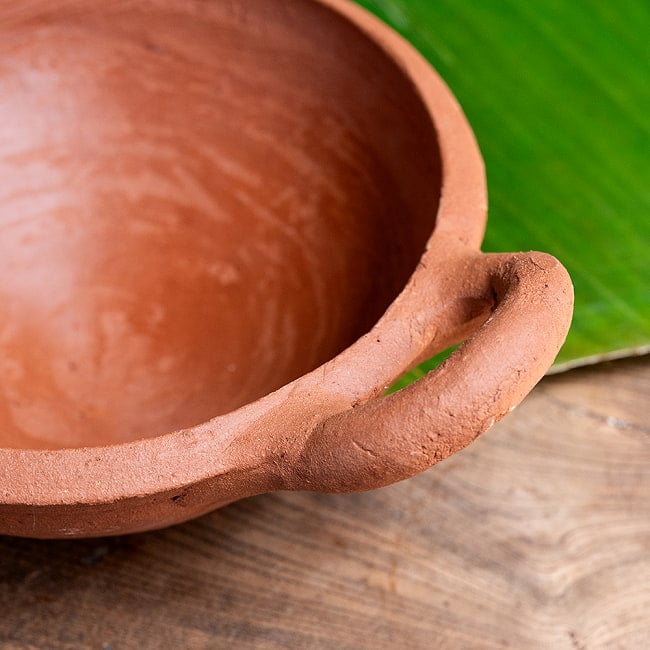 ワラン - スリランカ伝統の素焼き鍋 取っ手付き walang テラコッタ製 直径：18cm程度 6 - 縁の写真です