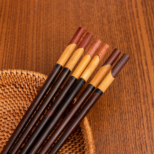  ベトナムからやってきた アジアン箸 7 - 天然の素材を用いて、手作りしている為、色味など個体差がございます。