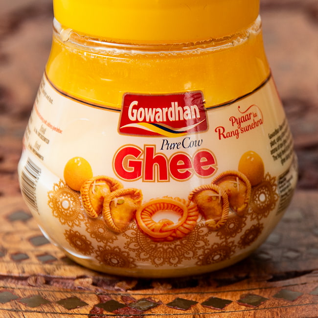 [ラベル破れ]Pure Cow Ghee ギー 200ml【Gowardhan】 2 - ヨガをテーマにした愛らしいデザイン。