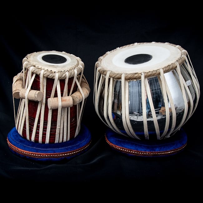 [バヤン凹み訳あり]タブラ フルセット スティールの写真1枚目です。タブラとバヤンの全体写真です。タブラ,タブラ CD,タブラ DVD,タブラ 教則,インド 打楽器,打楽器,民族楽器,インドクオリティ,インドクオリティ