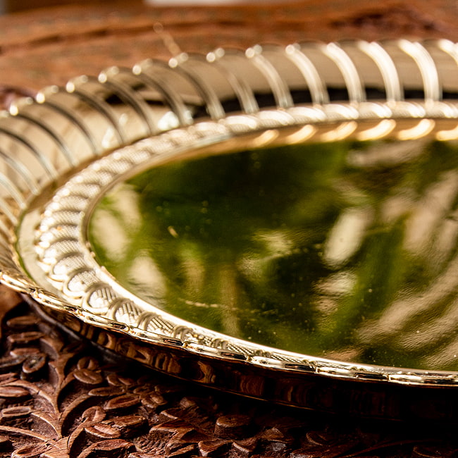 【約26.5cm】インドの礼拝皿 プージャターリー シンプル 5 - フチが少し持ち上がっています。