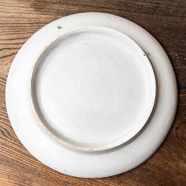〔大皿 直径：25.5cm〕ブルーポッタリー ジャイプール陶器の円形飾り皿 ブルーモスク 5 - 裏面の様子です。Jaipur Indiaの文字入れはあったりなかったりのランダムになっています。