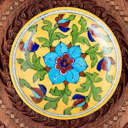 〔直径：12.5cm〕ブルーポッタリー ジャイプール陶器の円形飾り皿・小物入れ - 黄色の商品写真