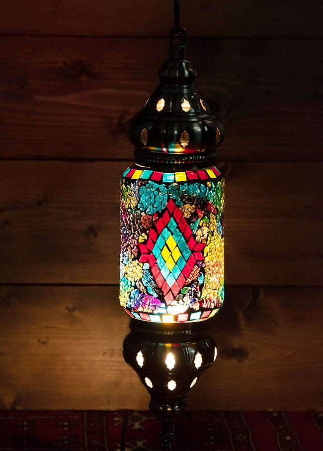 天吊 - カラフルモザイク・ハーレムランプの写真1枚目です。アラビアンな雰囲気がとても素敵なモザイクランプです。【選択B】フルモザイクです。ランプ,アラビア風ランプ,モザイクランプ,インテリア,トルコランプ,卓上ランプ,テーブルランプ,モザイクガラス,照明