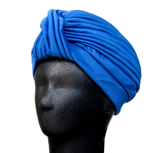 被るだけ簡単カラフルストレッチターバン　仮装に便利！インドやアラブなコスプレへ 3 - 普通のターバンだと、巻いて形を作るのが大変ですが、帽子の形になっているので被るだけでOKです。