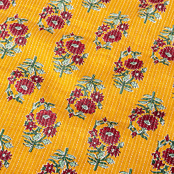 〔1m切り売り〕カンタ刺繍がかわいい　ボタニカルデザインの布　マスタード系〔幅約109cm〕の商品写真