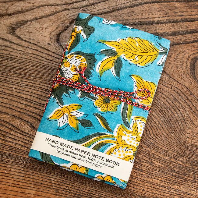 ジャイプル伝統の木版染め布とリサイクルペーパーのノートブック〈15cm×9.5cm〉 11 - 1：ブルーイエロー