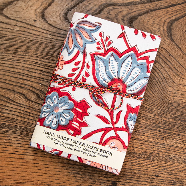 ジャイプル伝統の木版染め布とリサイクルペーパーのノートブック〈15cm×9.5cm〉 14 - 4：白