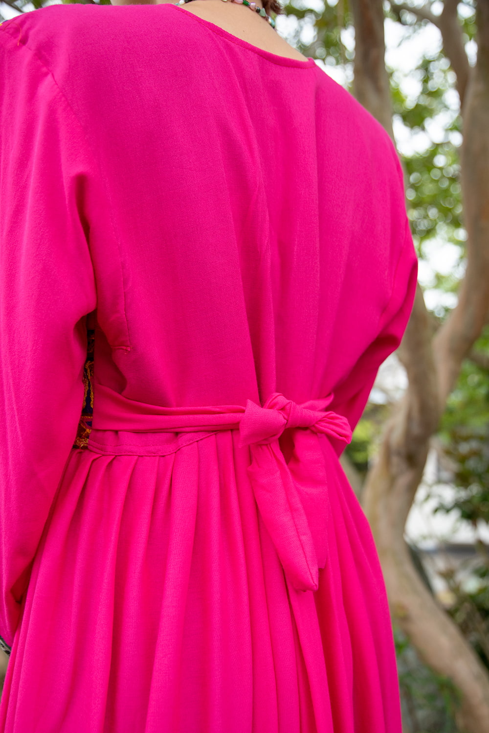 【全て1点もの】　パシュトゥーン族の伝統衣装　カミーズドレス　【ピンク】