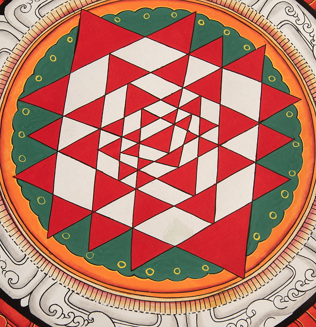 〔一点物〕タンカ - シュリ・ヤントラ Sri Yantra 曼荼羅[54x54cm] 5 - アップにして撮影しました。非常によく描き込まれています