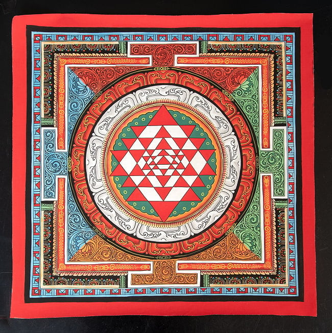 〔一点物〕タンカ - シュリ・ヤントラ Sri Yantra 曼荼羅[54x54cm] 2 - 仏画の全体像が分かるように撮影しました