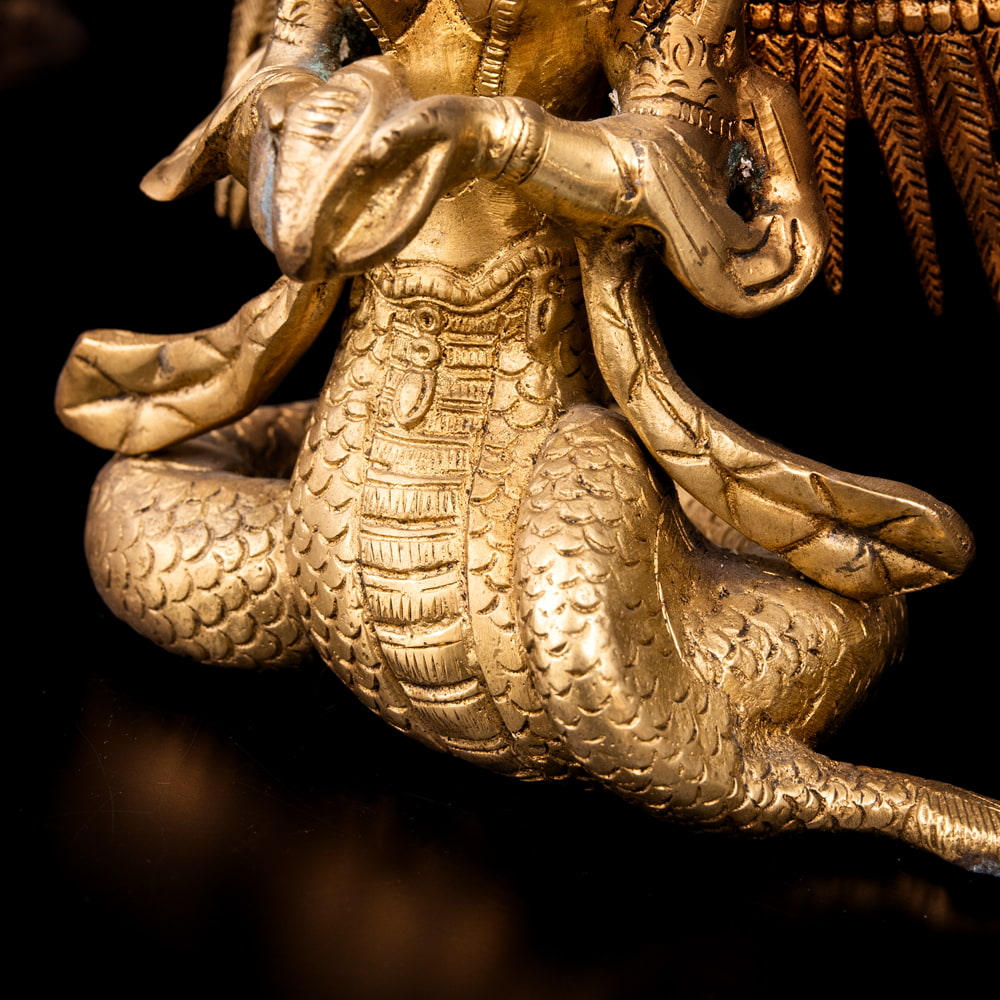 蛇の神様 富や繁栄の象徴 ナーガ像 美しいブラス製〔約22cm×約13.5cm 約9cm 約2178g〕 の通販[送料無料] -  TIRAKITA.COM