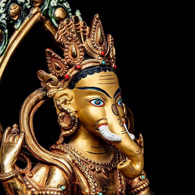 【1点物】大聖歓喜天（ガネーシャ） 銅造鍍金仕上げ ネパール製 高さ：23cm程度 2.1kg 5 - 角度を変えてみてみました。