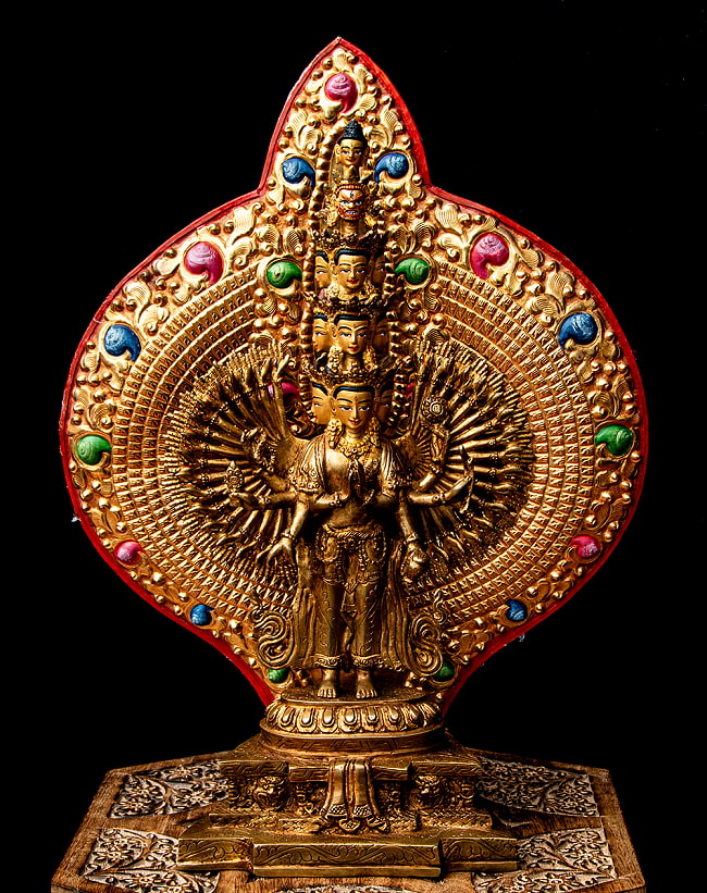 【1点物】千手千眼観音菩薩立像 銅造鍍金仕上げ ネパール製 高さ：36.5cm程度 2.1kgの写真銅造鍍金仕上げ,仏像,神像,千手観音,千手観音菩薩